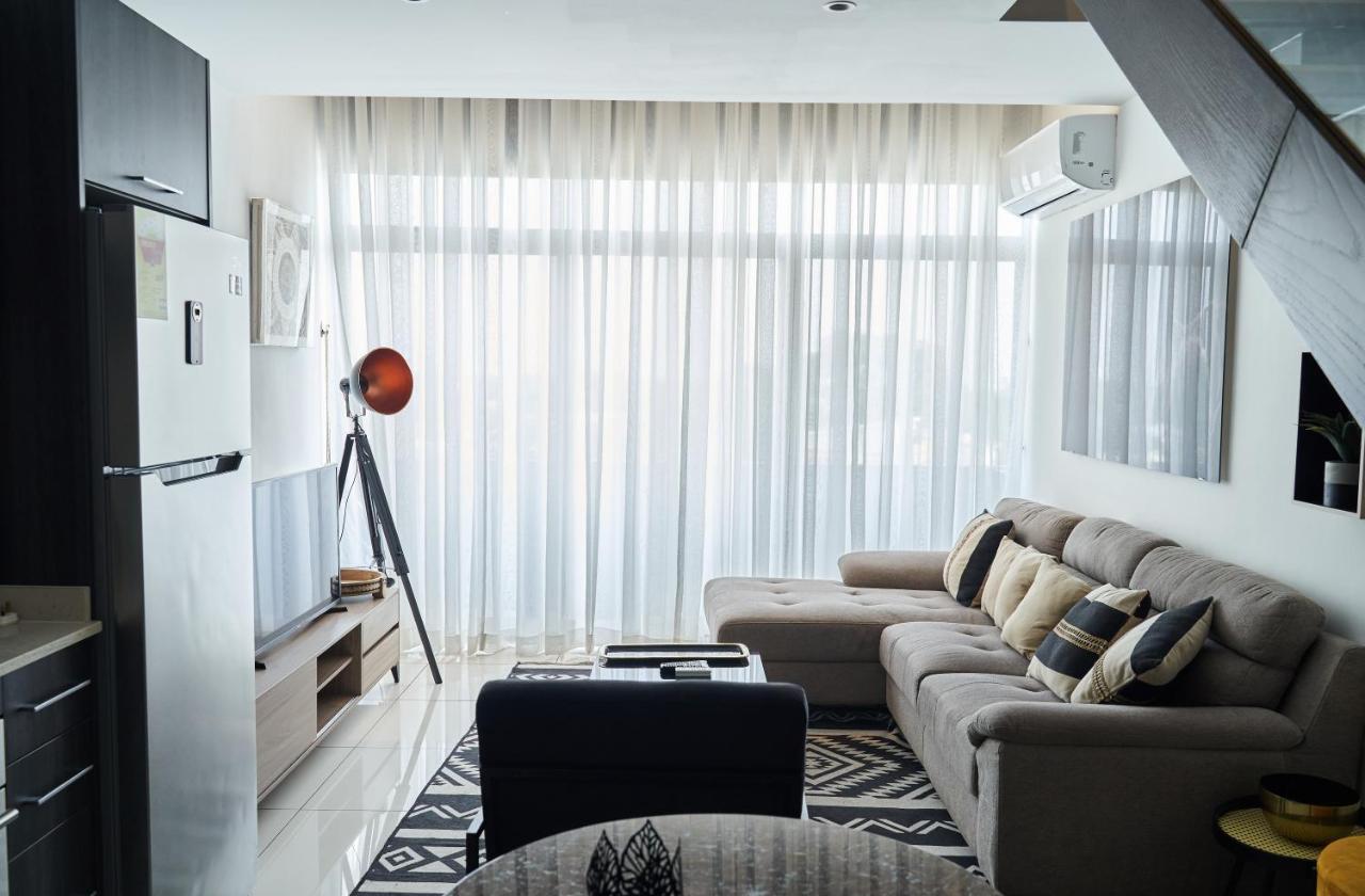 Appartamento Embassy Gardens Deluxe Accra Esterno foto